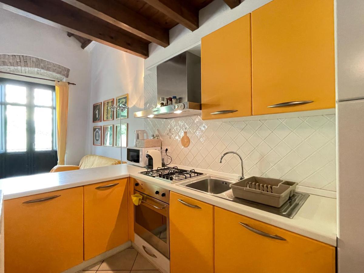La Casa Gialla Cagliari Exterior photo