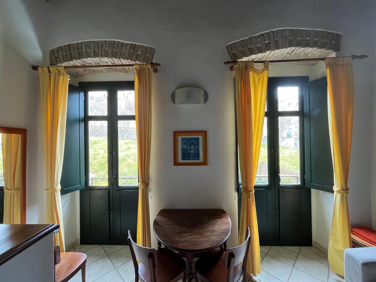 La Casa Gialla Cagliari Exterior photo